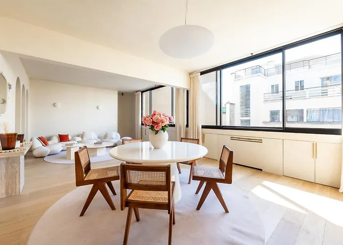 Lease Mobility L Champs-elysee & Eiffel View L Triplex 2br & Rooftop Daire *