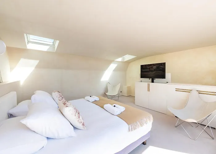 Lejlighed Lease Mobility L Champs-elysee & Eiffel View L Triplex 2br & Rooftop