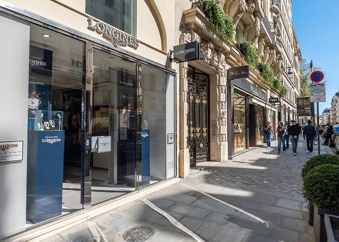 Apartment Lease Mobility L Champs-elysee & Eiffel View L Triplex 2br & Rooftop *