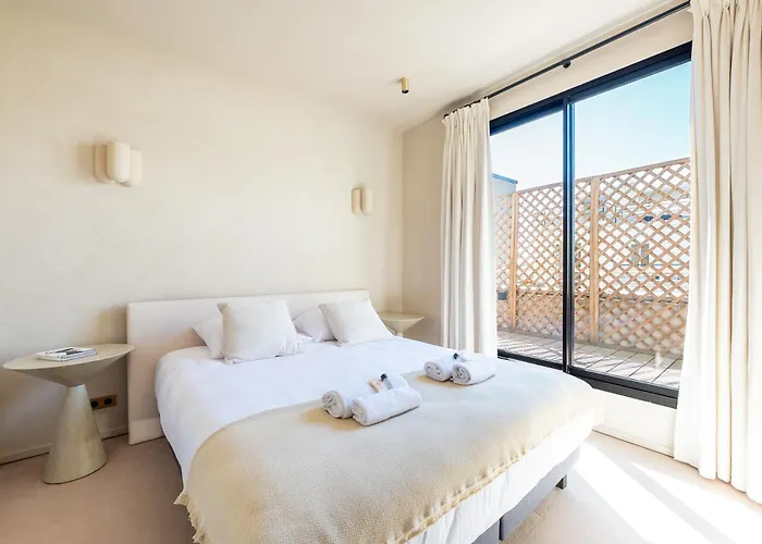 Lease Mobility L Champs-elysee & Eiffel View L Triplex 2br & Rooftop Lejlighed *