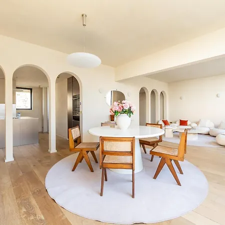 Lease Mobility L Champs-elysee & Eiffel View L Triplex 2br & Rooftop Apartament Paryż