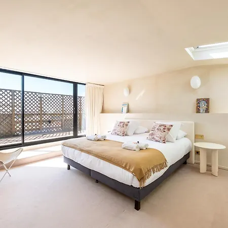 Lease Mobility L Champs-elysee & Eiffel View L Triplex 2br & Rooftop * Paryż
